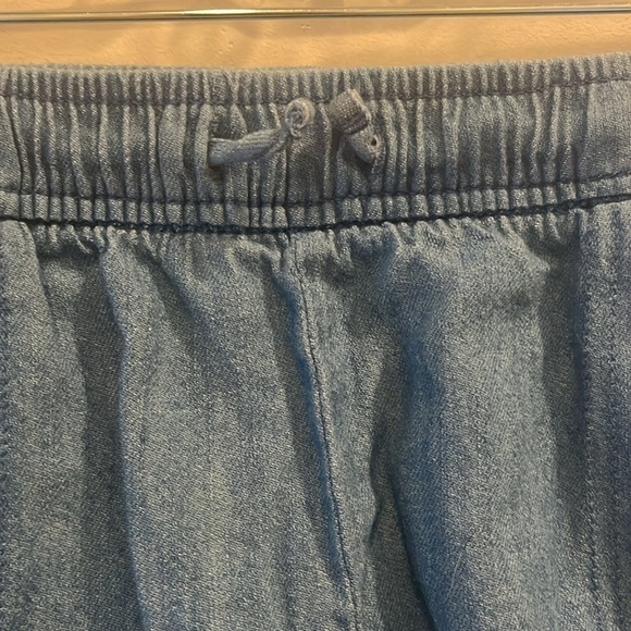 Set of 2! Old Navy girls shorts. Size XL (14-16). Chambray - Picture 2 of 11